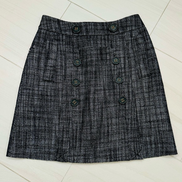 BCBG MaxAzria Black Tweed Skirt. - Picture 1 of 7